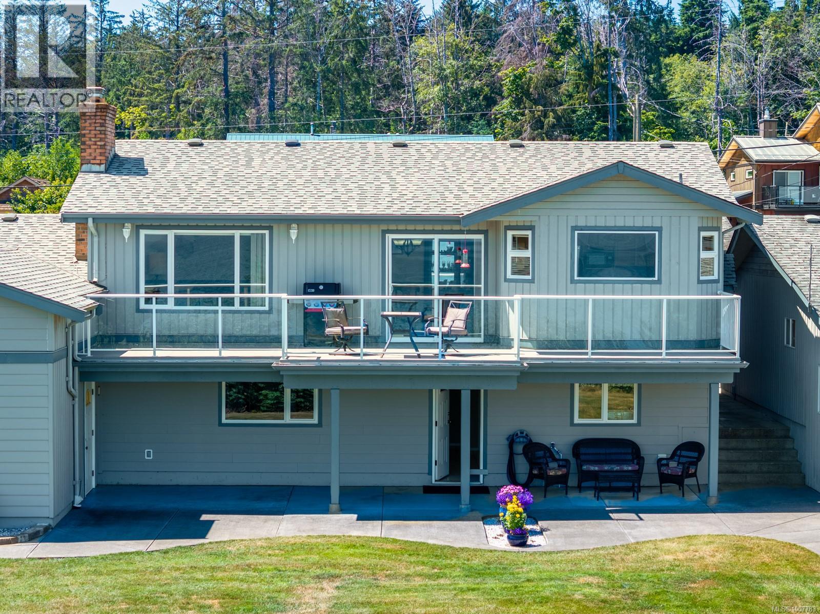 6348 Eagles Dr, Courtenay