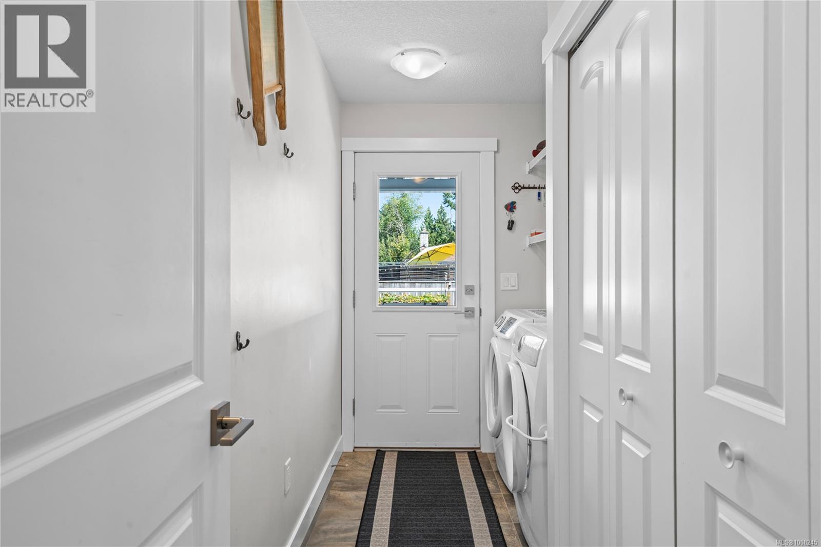 Photo 18 of 911 Poplar Way, Hilliers BC