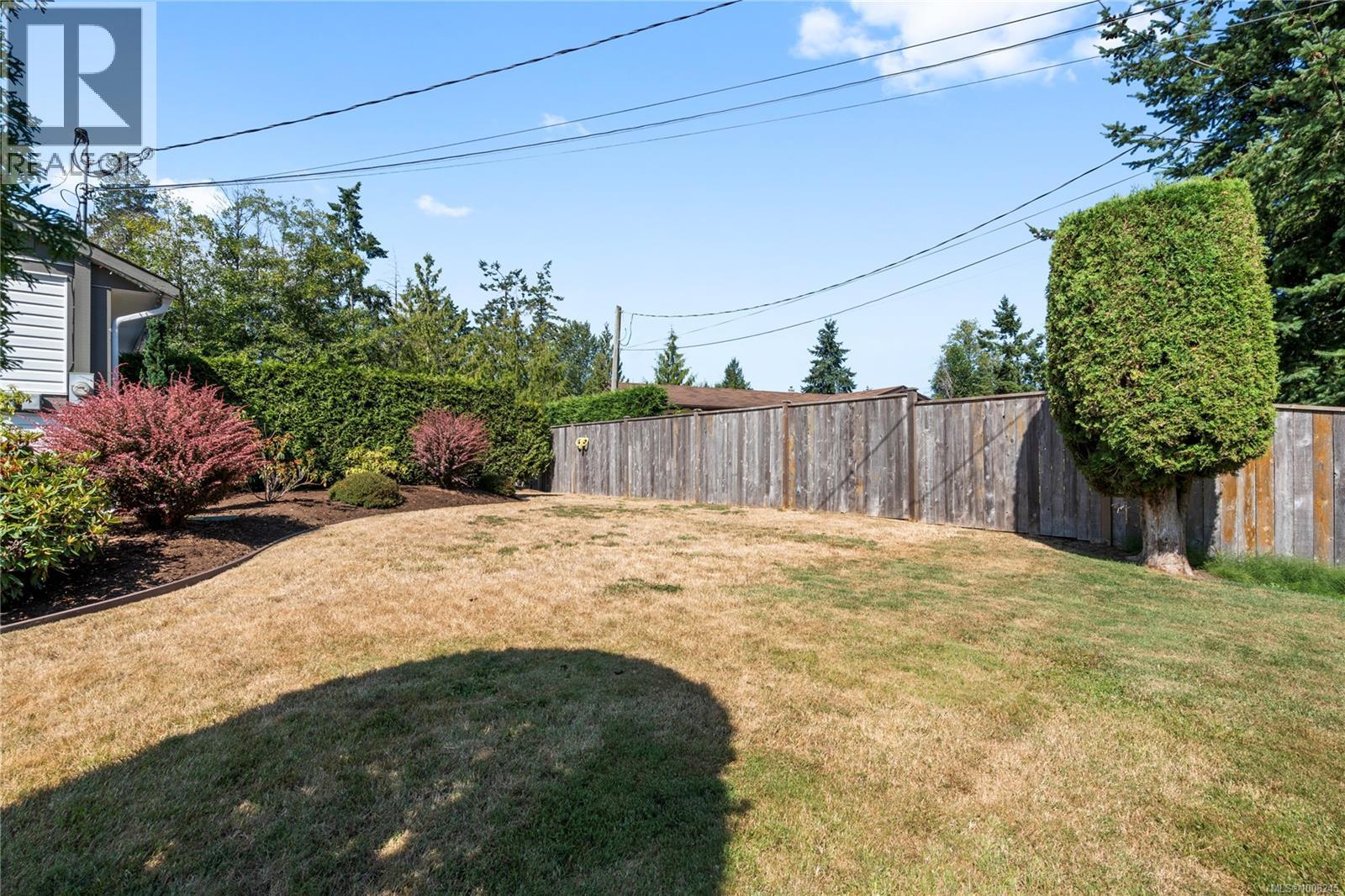 Photo 36 of 911 Poplar Way, Hilliers BC