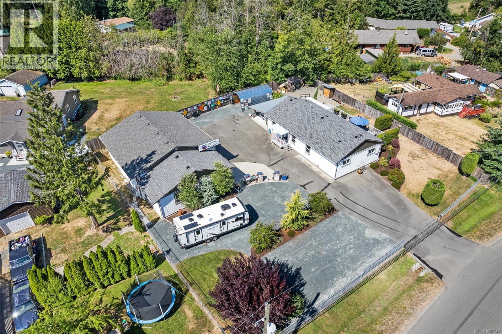 Photo 21 of 911 Poplar Way, Hilliers BC