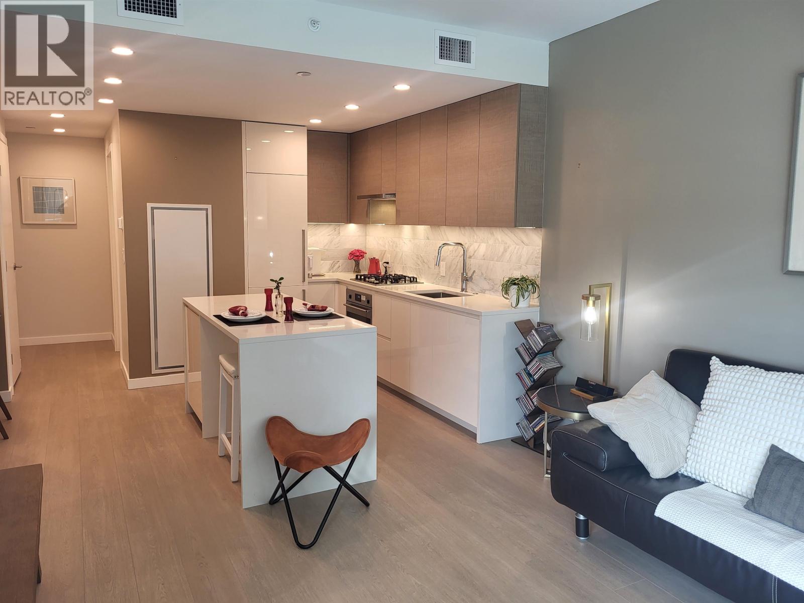 Photo 7 of 801 2108 Gilmore Avenue, Burnaby BC
