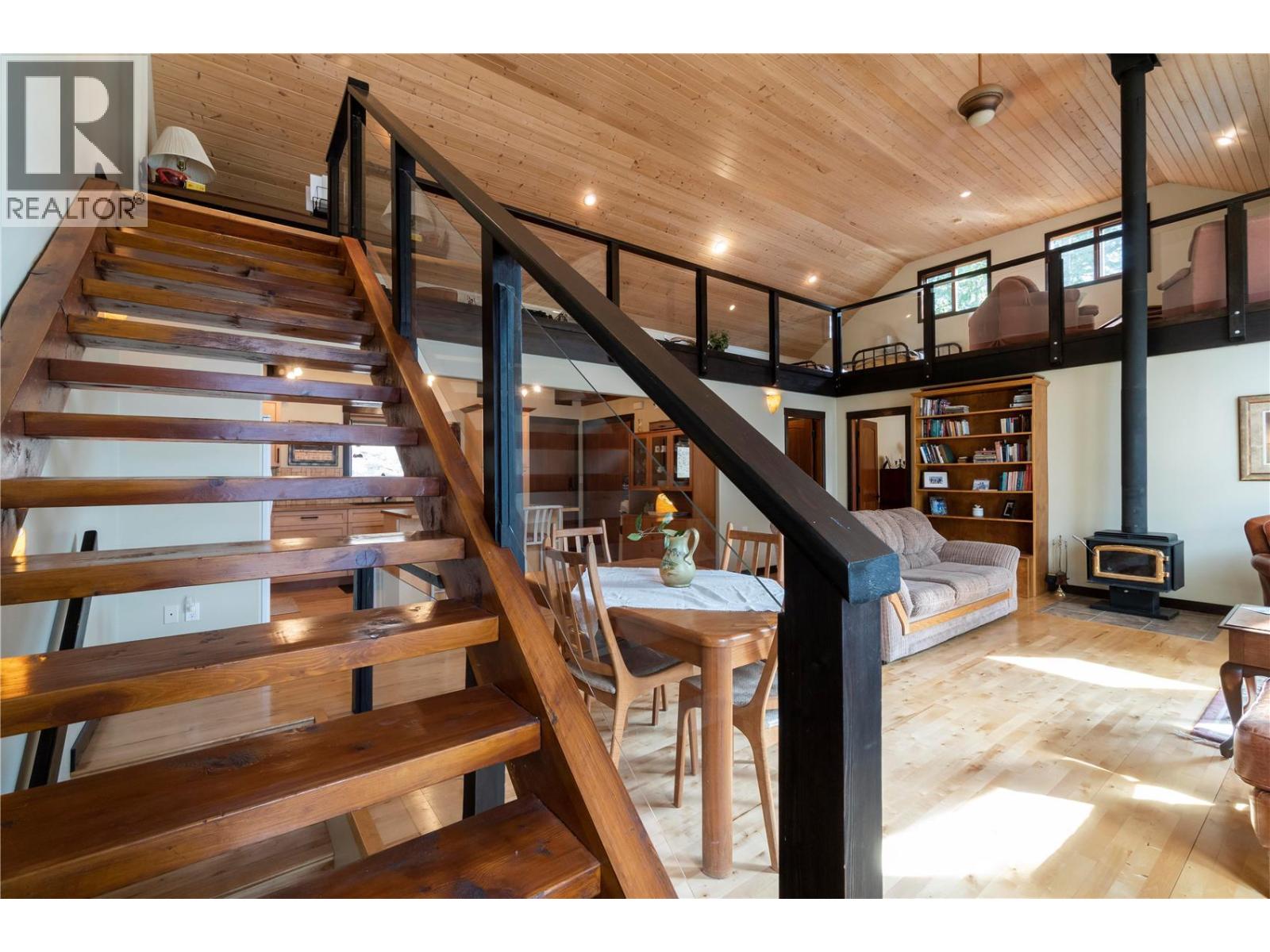 Photo 7 of 6432 Sunnybrae Canoe Point Road Unit 6, Tappen BC