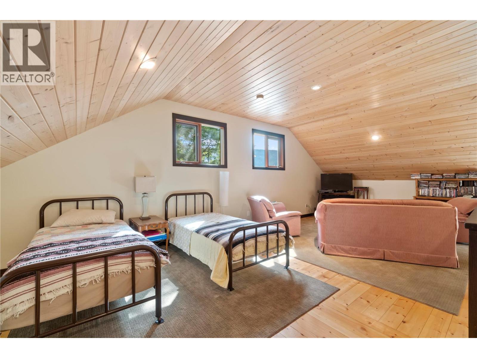 Photo 36 of 6432 Sunnybrae Canoe Point Road Unit 6, Tappen BC
