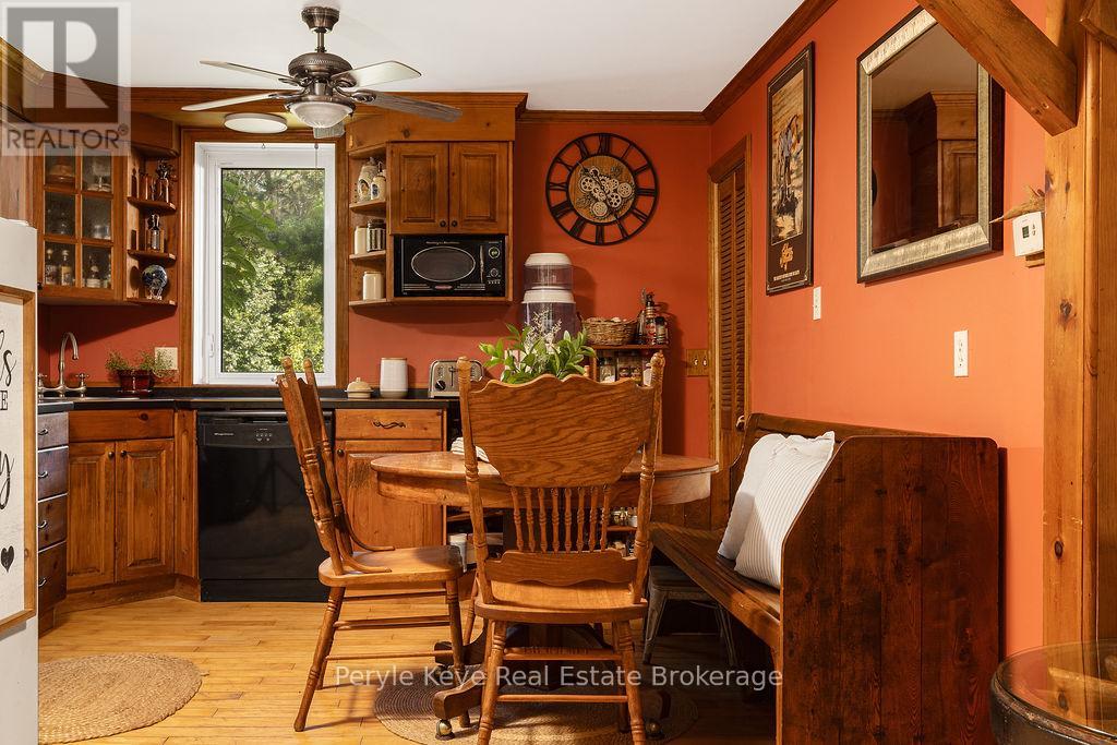 Photo 15 of 2322 Old Muskoka Road, Huntsville ON