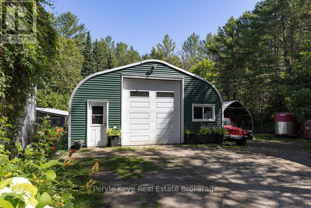 Photo 8 of 2322 Old Muskoka Road, Huntsville ON