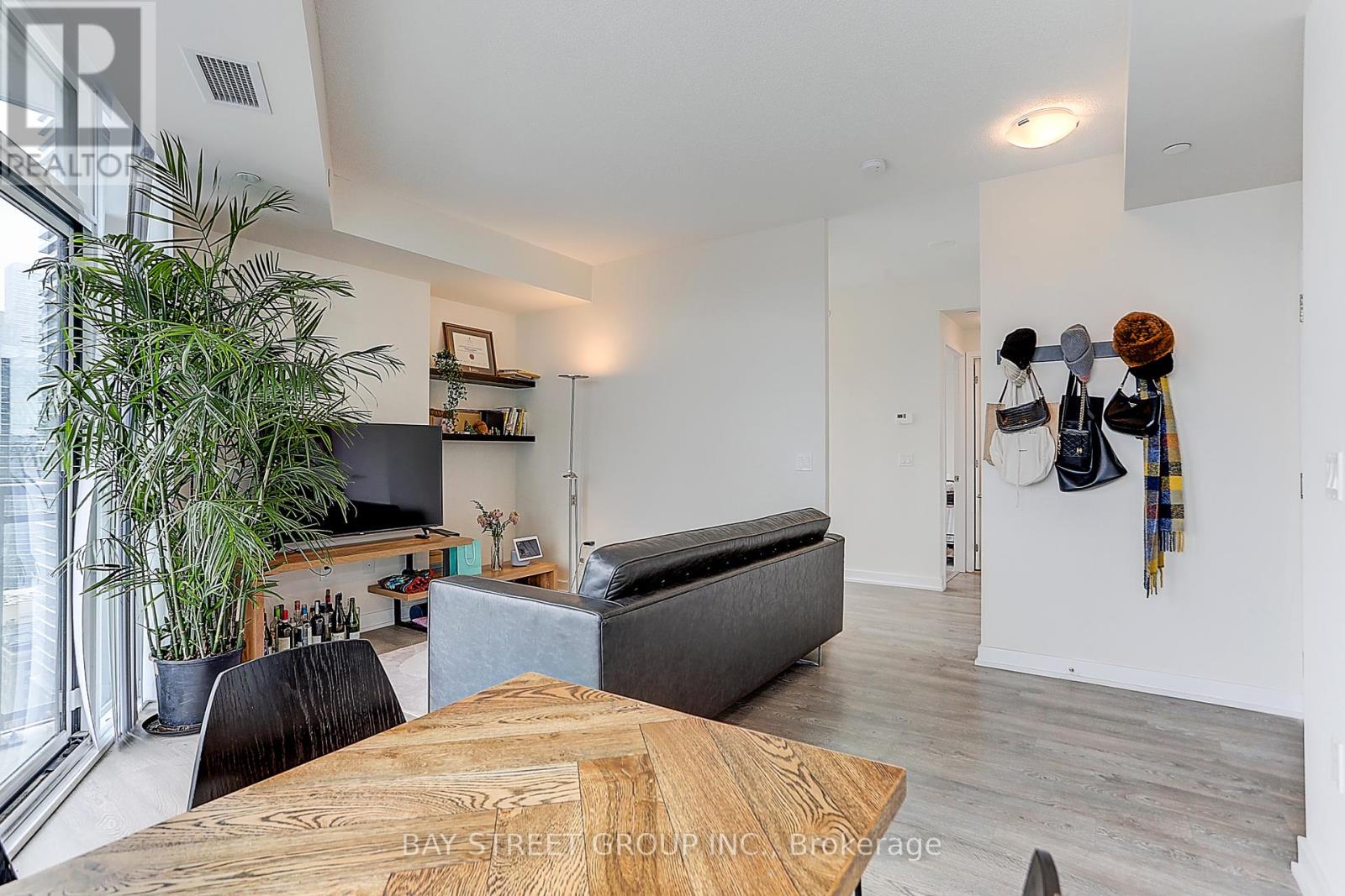 Photo 8 of 2209 99 John Street, Toronto ON