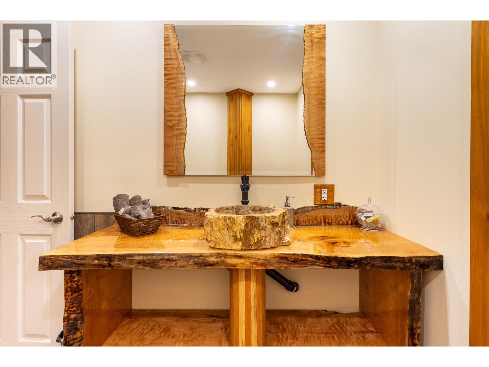 8099 NORTHWOOD ROAD, Halfmoon Bay