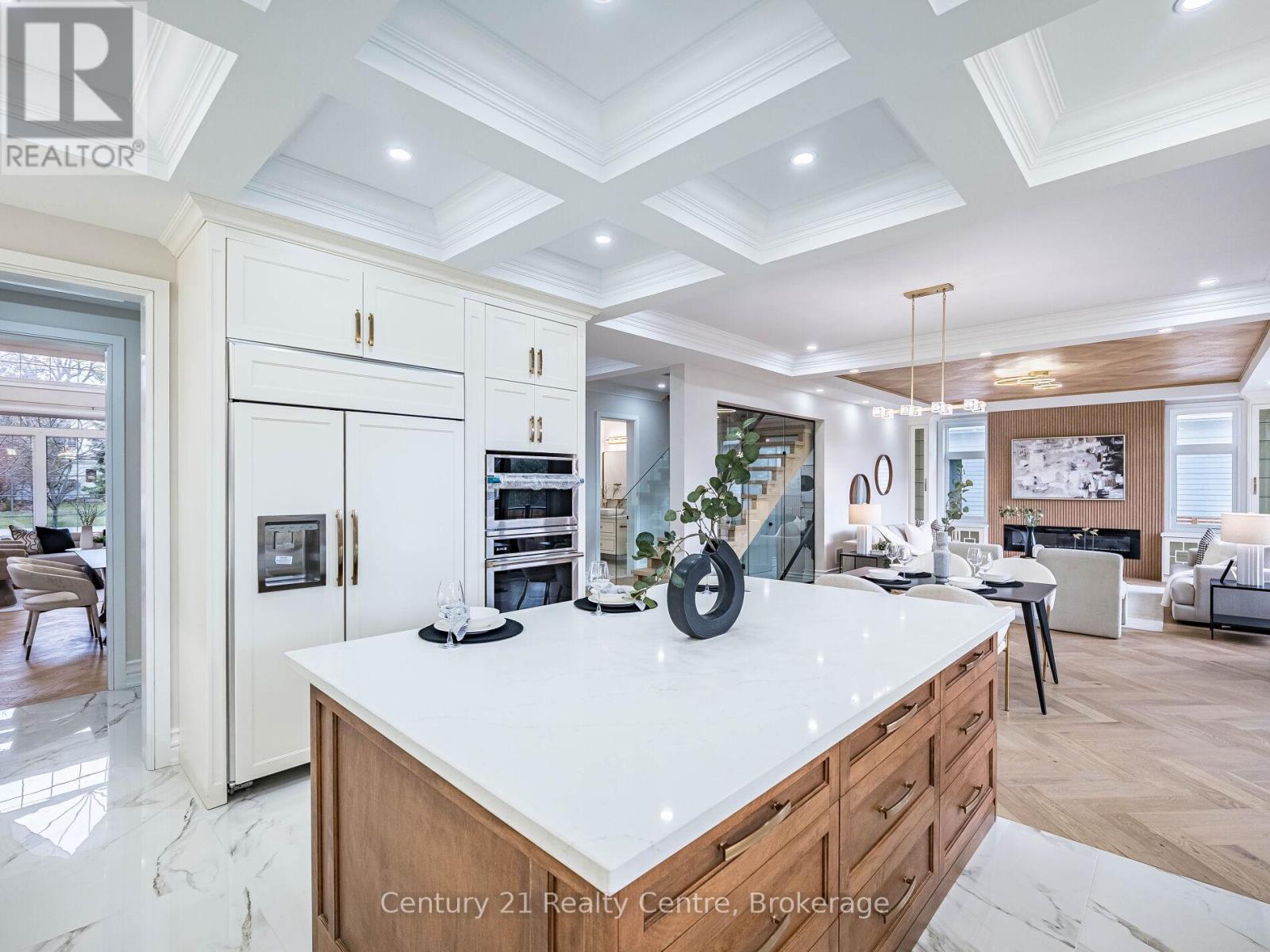 Photo 19 of 14 Crescent Road, Oakville ON