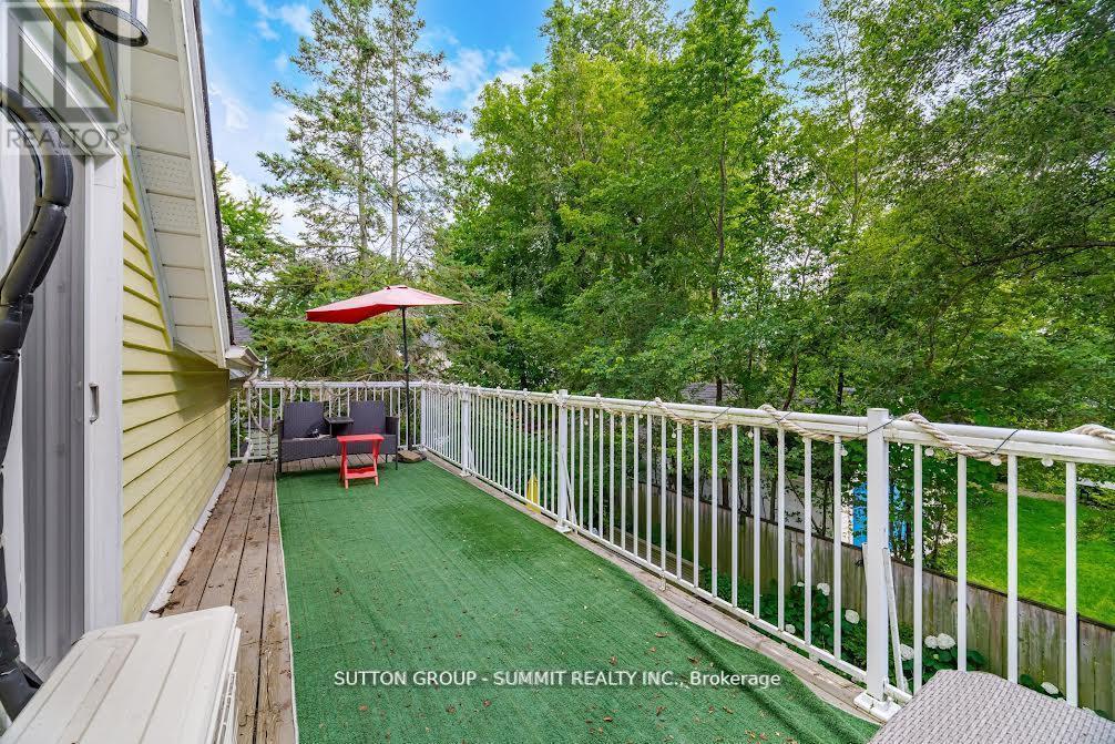 Photo 25 of 38 John Street S, Mississauga ON
