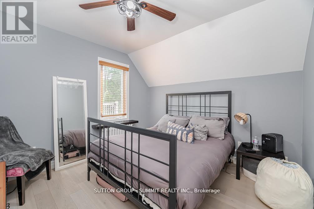 Photo 29 of 38 John Street S, Mississauga ON