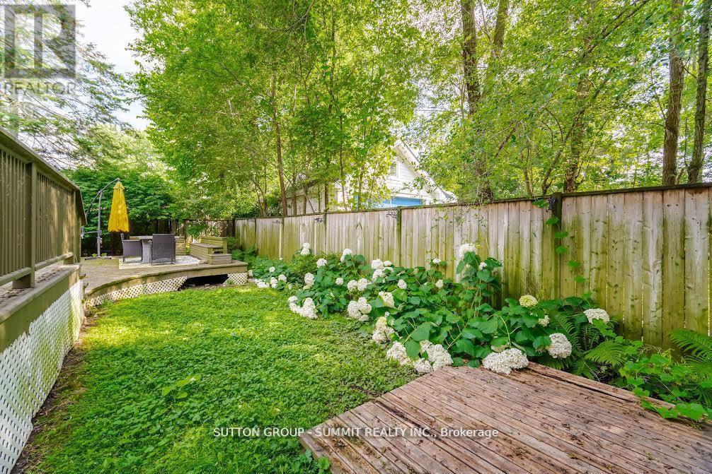 Photo 36 of 38 John Street S, Mississauga ON