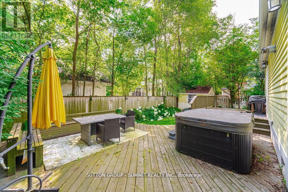 Photo 38 of 38 John Street S, Mississauga ON