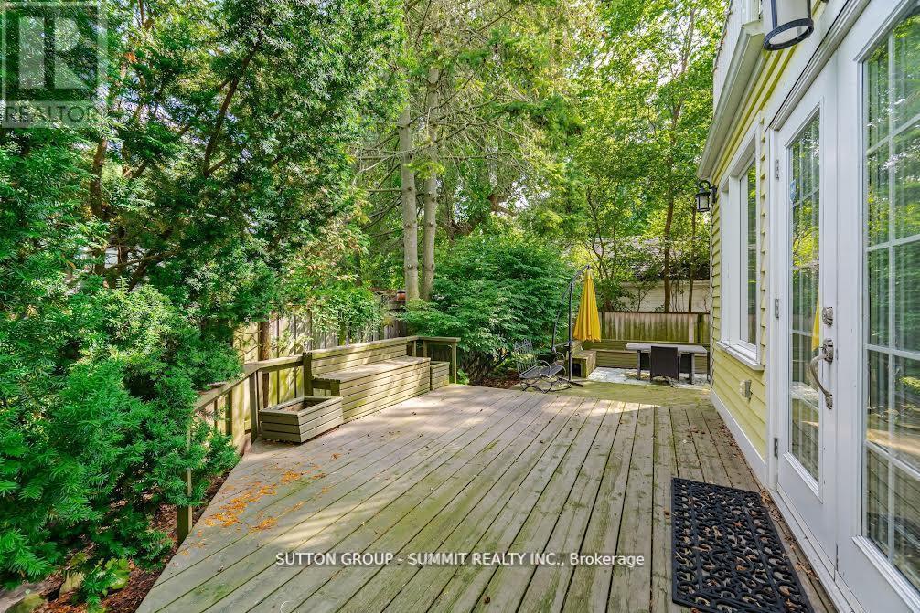 Photo 39 of 38 John Street S, Mississauga ON