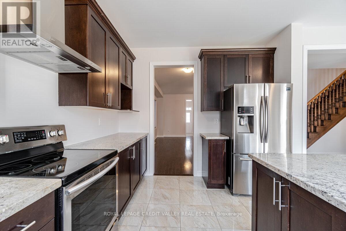 Photo 15 of 380 Robert Parkinson Drive, Brampton ON