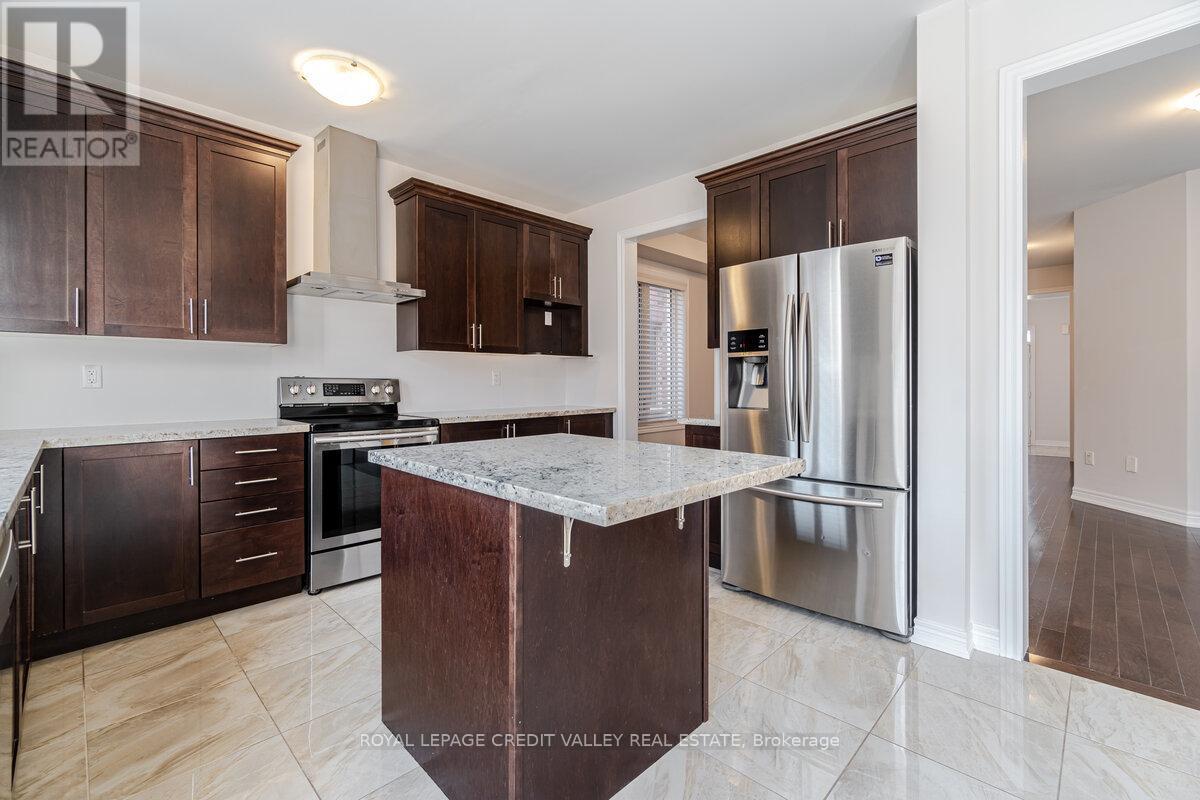 Photo 9 of 380 Robert Parkinson Drive, Brampton ON