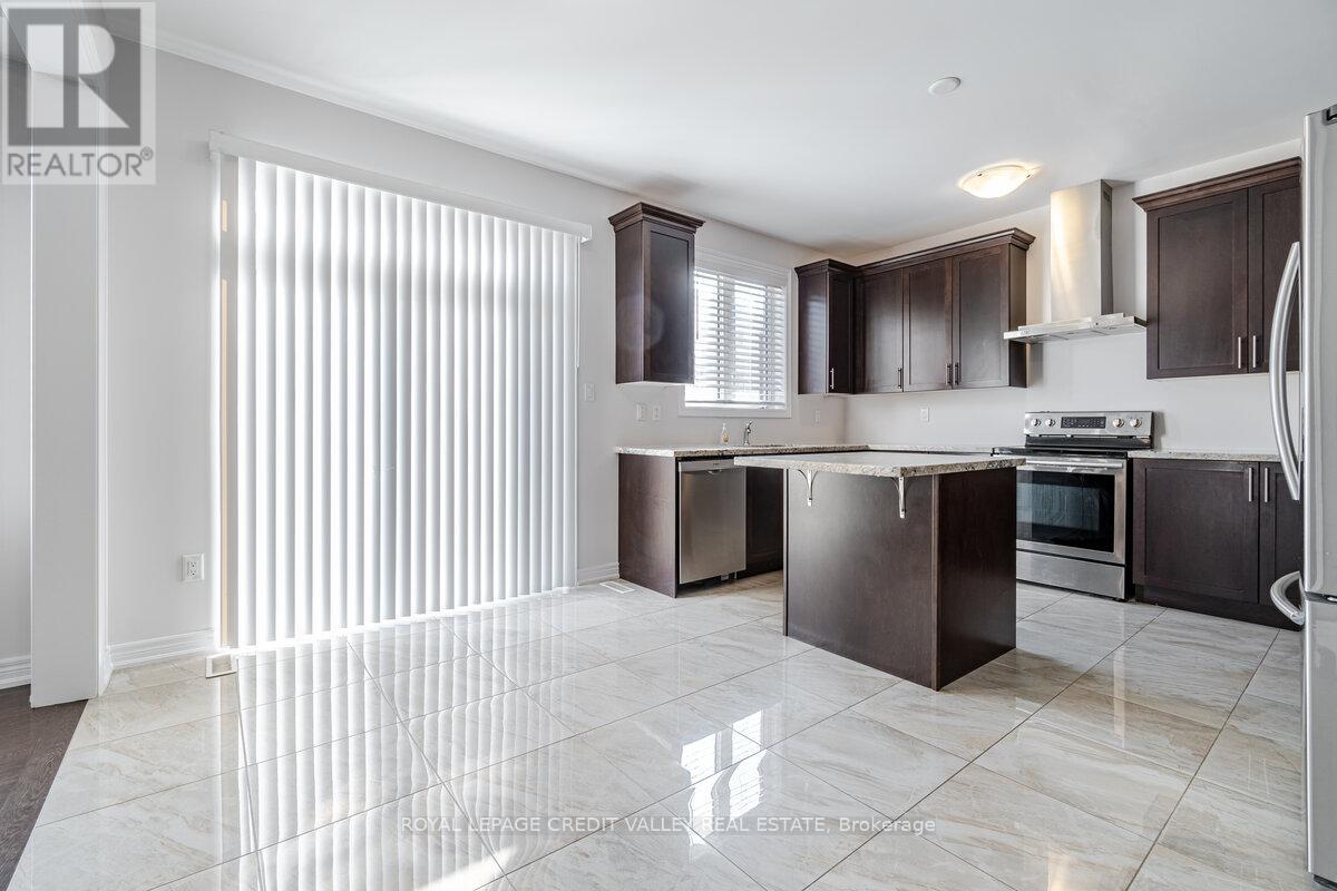 Photo 16 of 380 Robert Parkinson Drive, Brampton ON