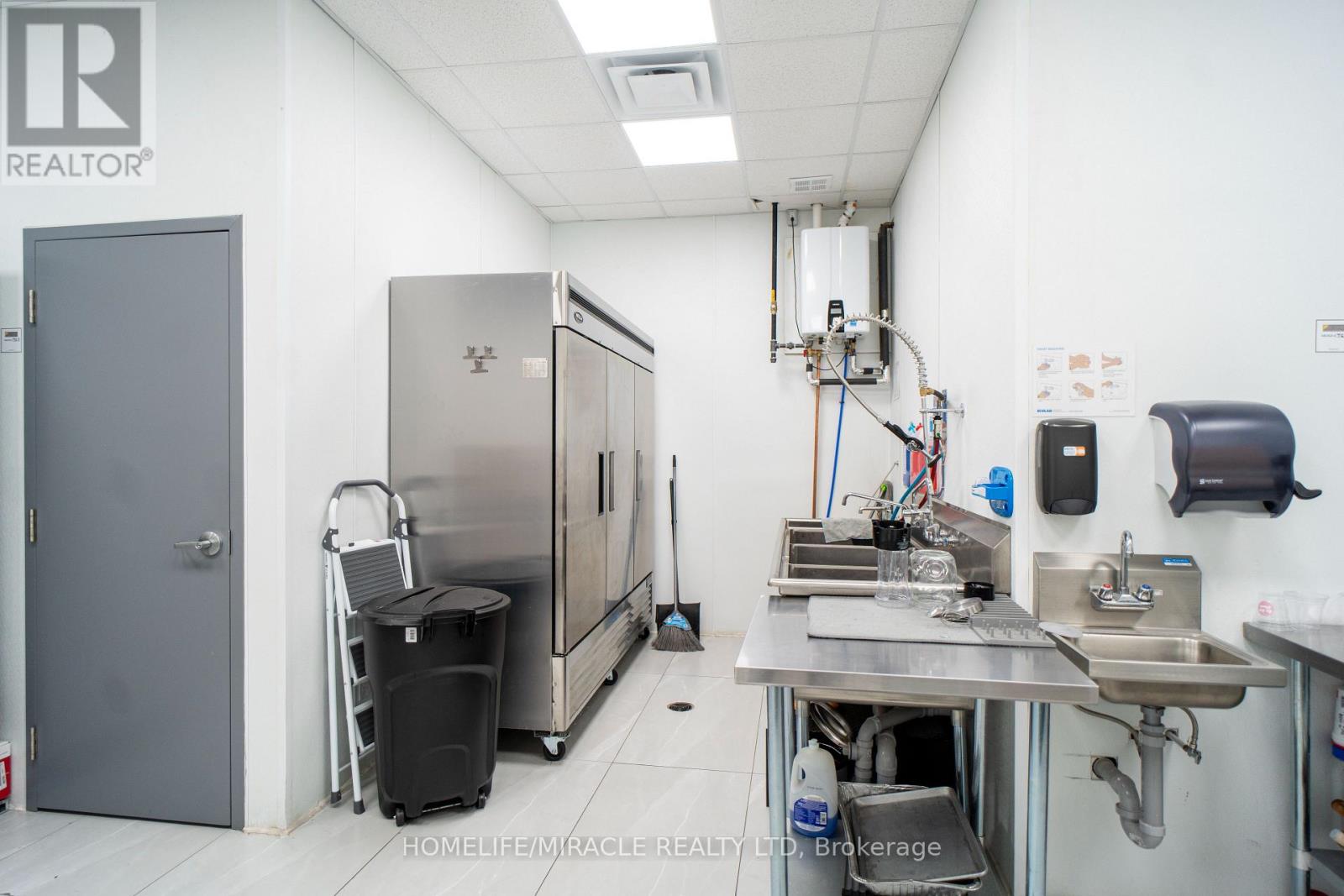 Photo 23 of 5 1753 Albion Road, Toronto ON