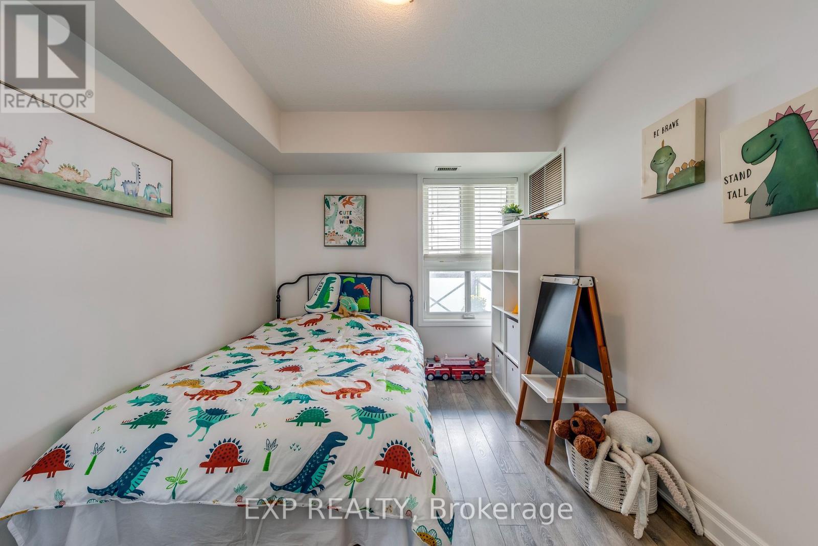 Photo 14 of 406 1005 Nadalin Heights, Milton ON