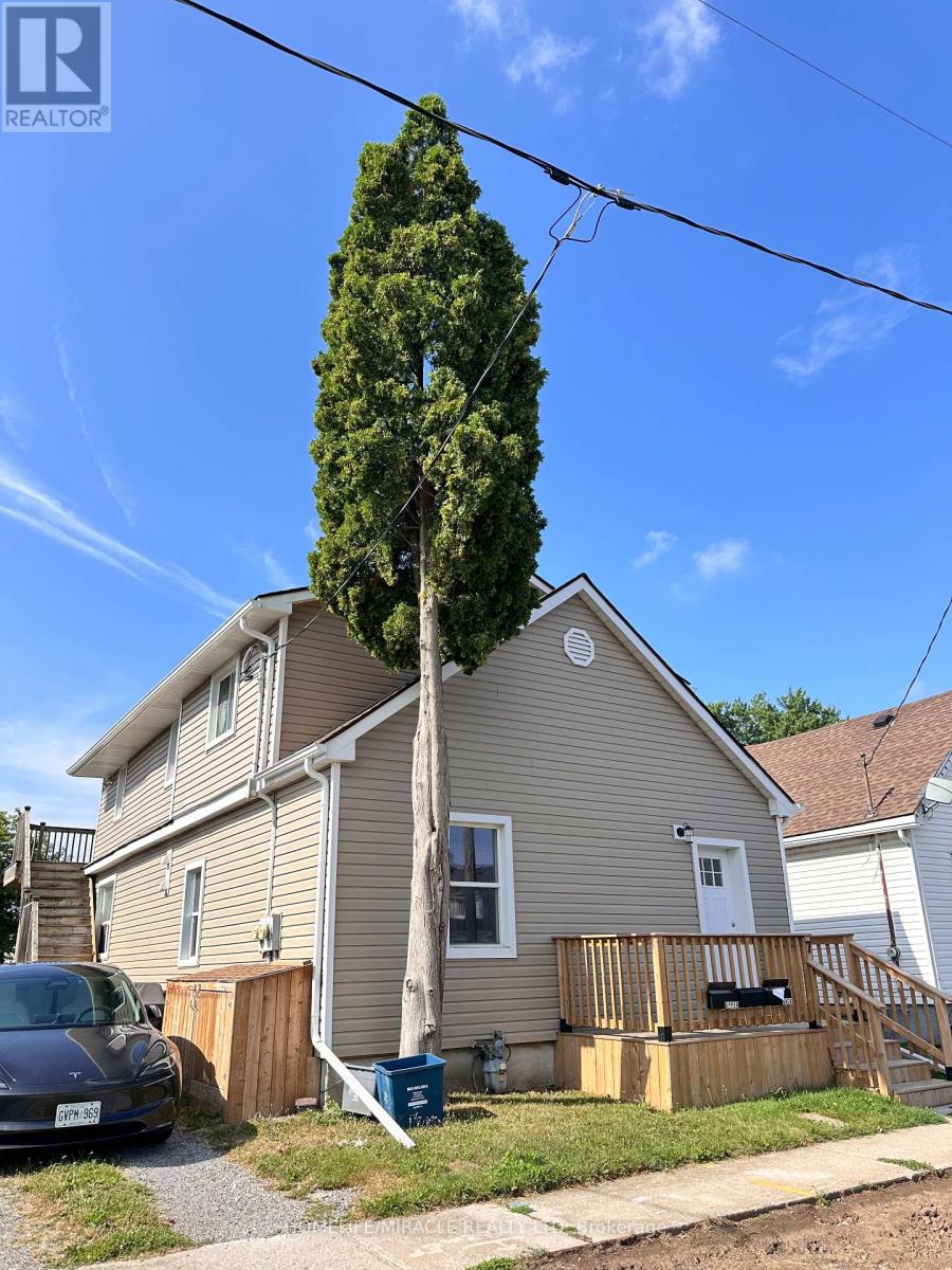 Photo 4 of Main 7 Josephine Street, St Catharines ON