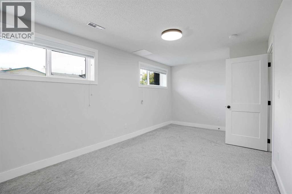 Single Family House Bi-level for Sale in   Street NE Rundle Calgary 