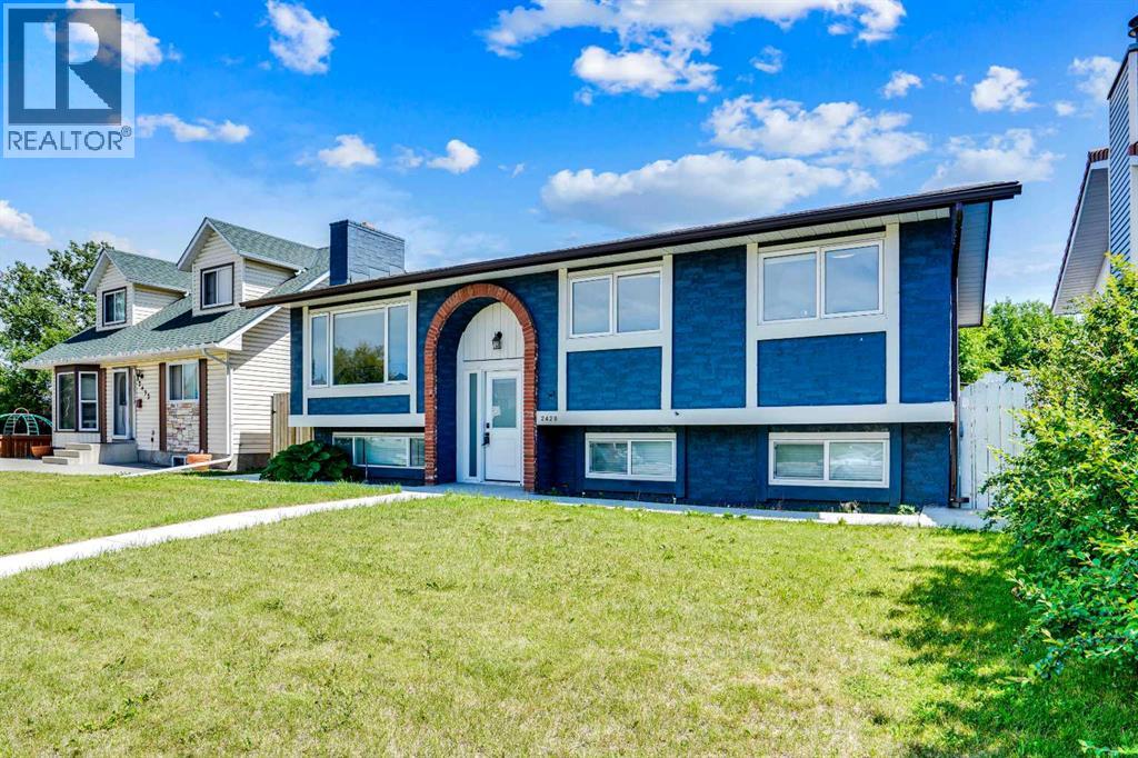 Single Family House Bi-level for Sale in   Street NE Rundle Calgary 