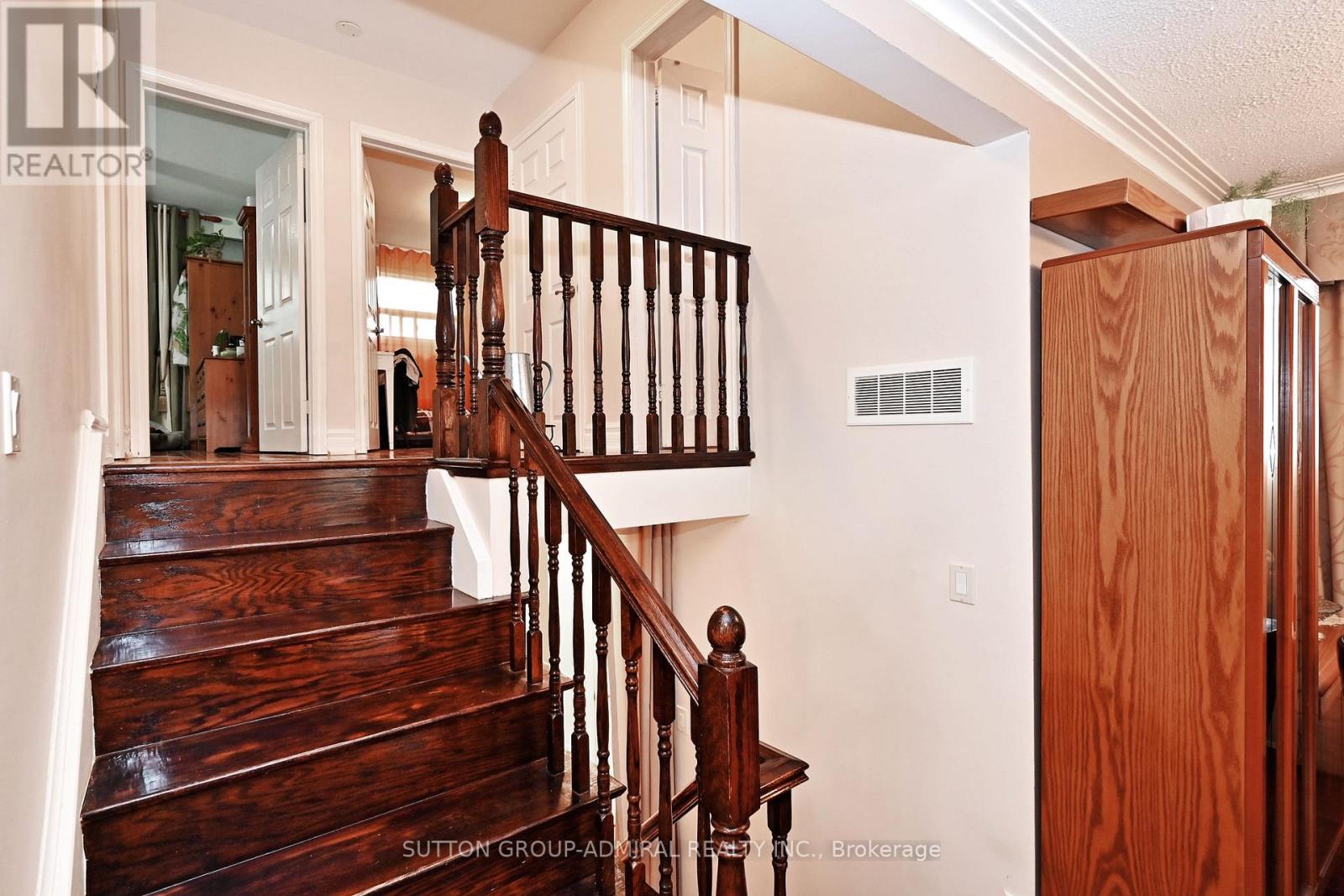 Photo 1 of 47 Tobermory Drive, Toronto ON