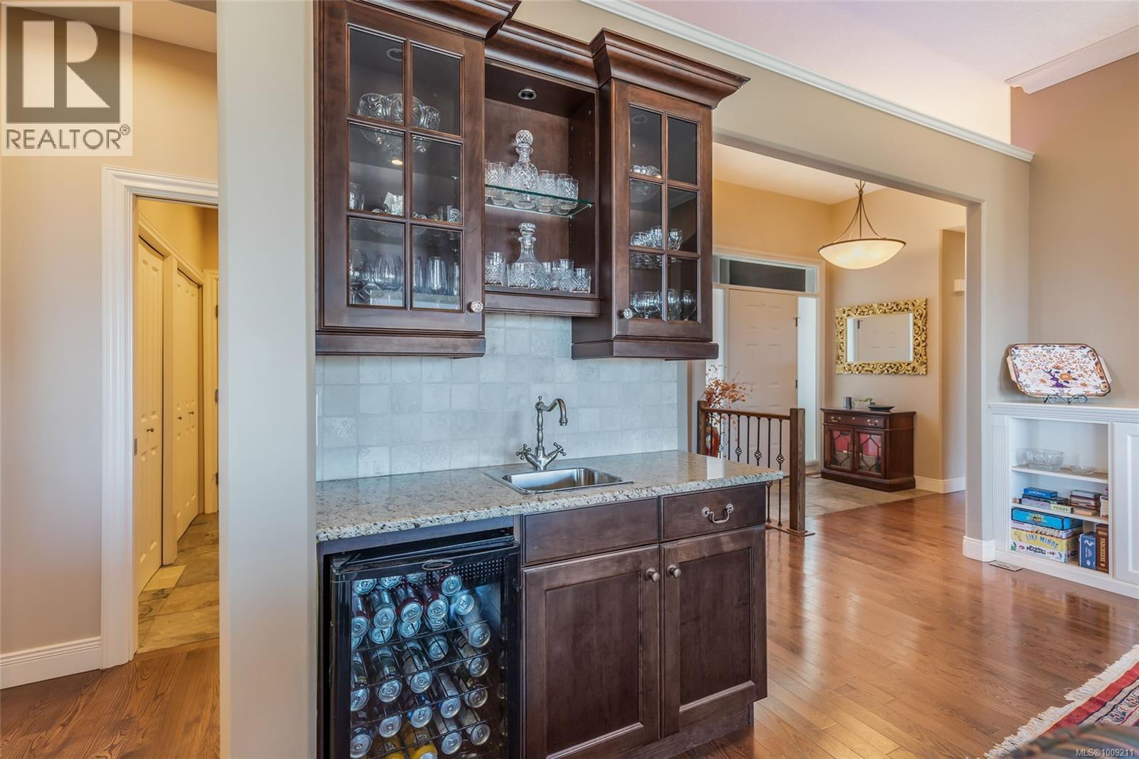 Photo 35 of 3708 Glen Oaks Dr, Nanaimo BC