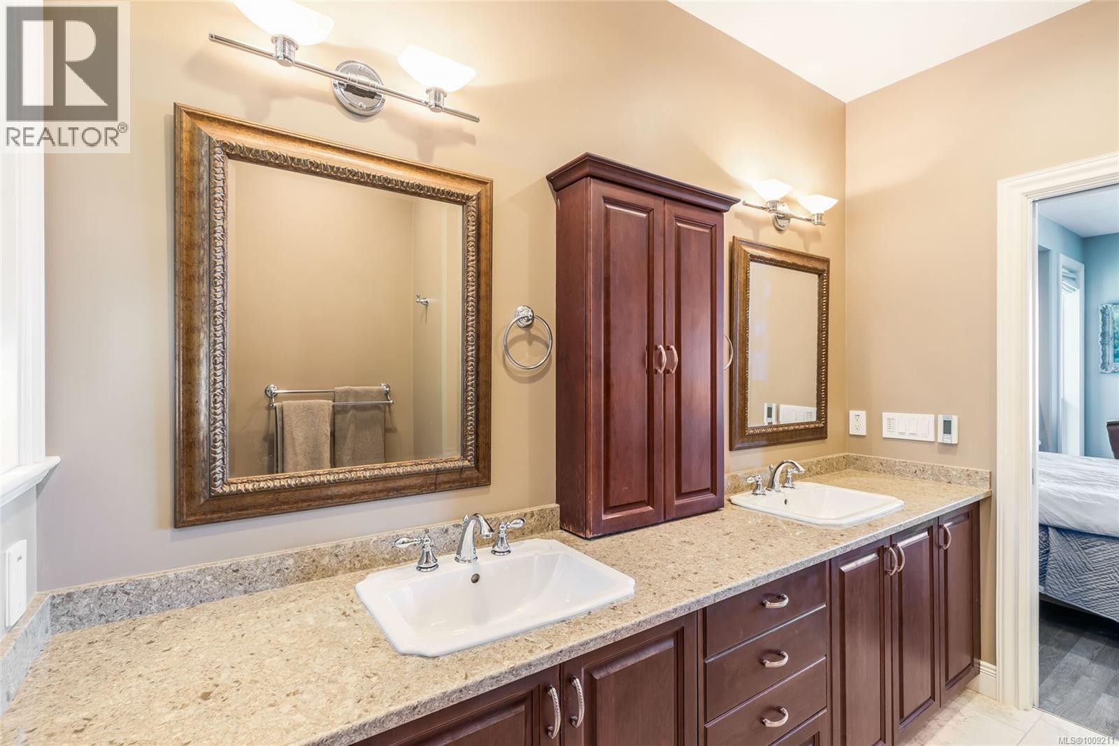 Photo 48 of 3708 Glen Oaks Dr, Nanaimo BC