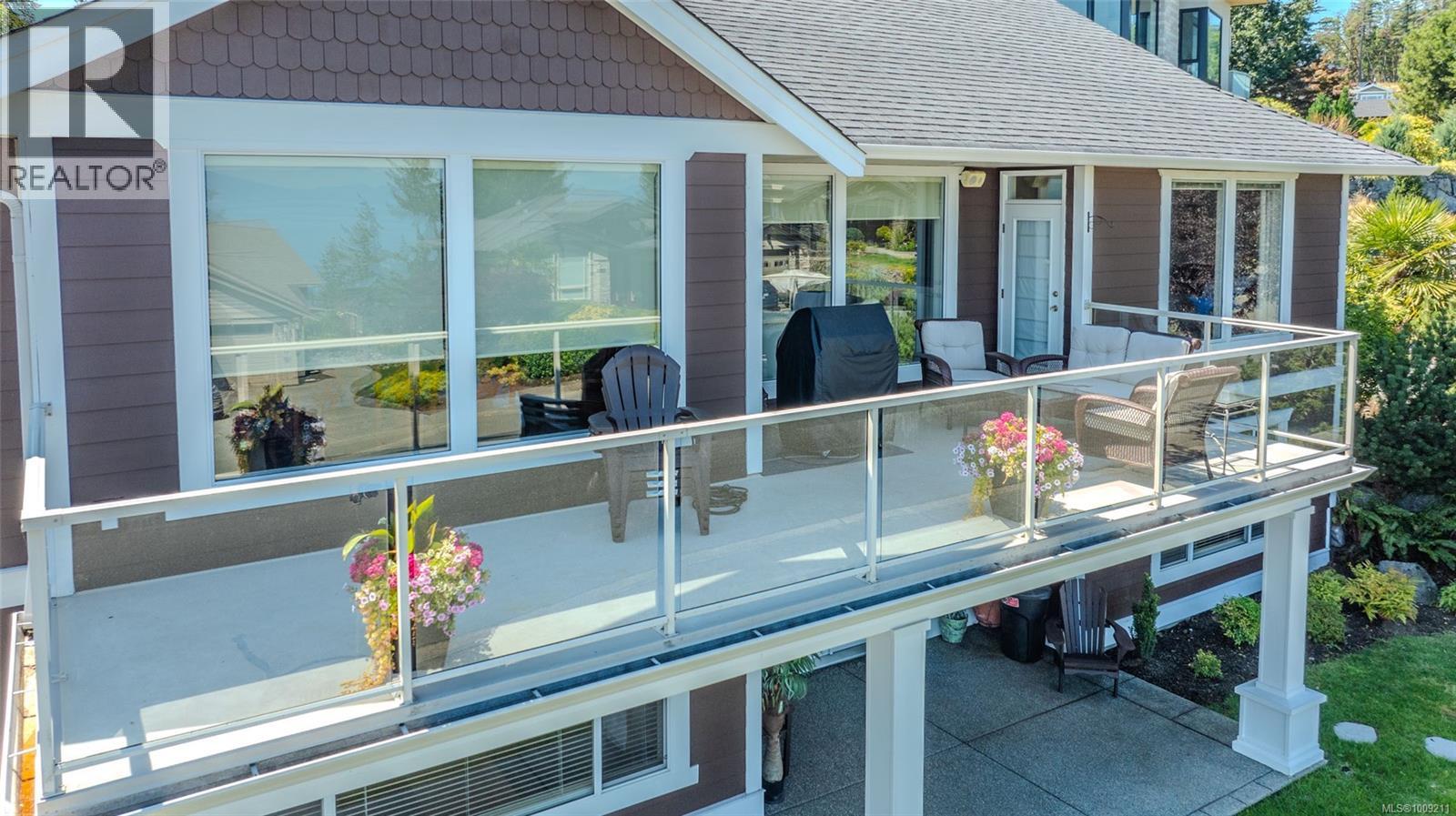 Photo 64 of 3708 Glen Oaks Dr, Nanaimo BC