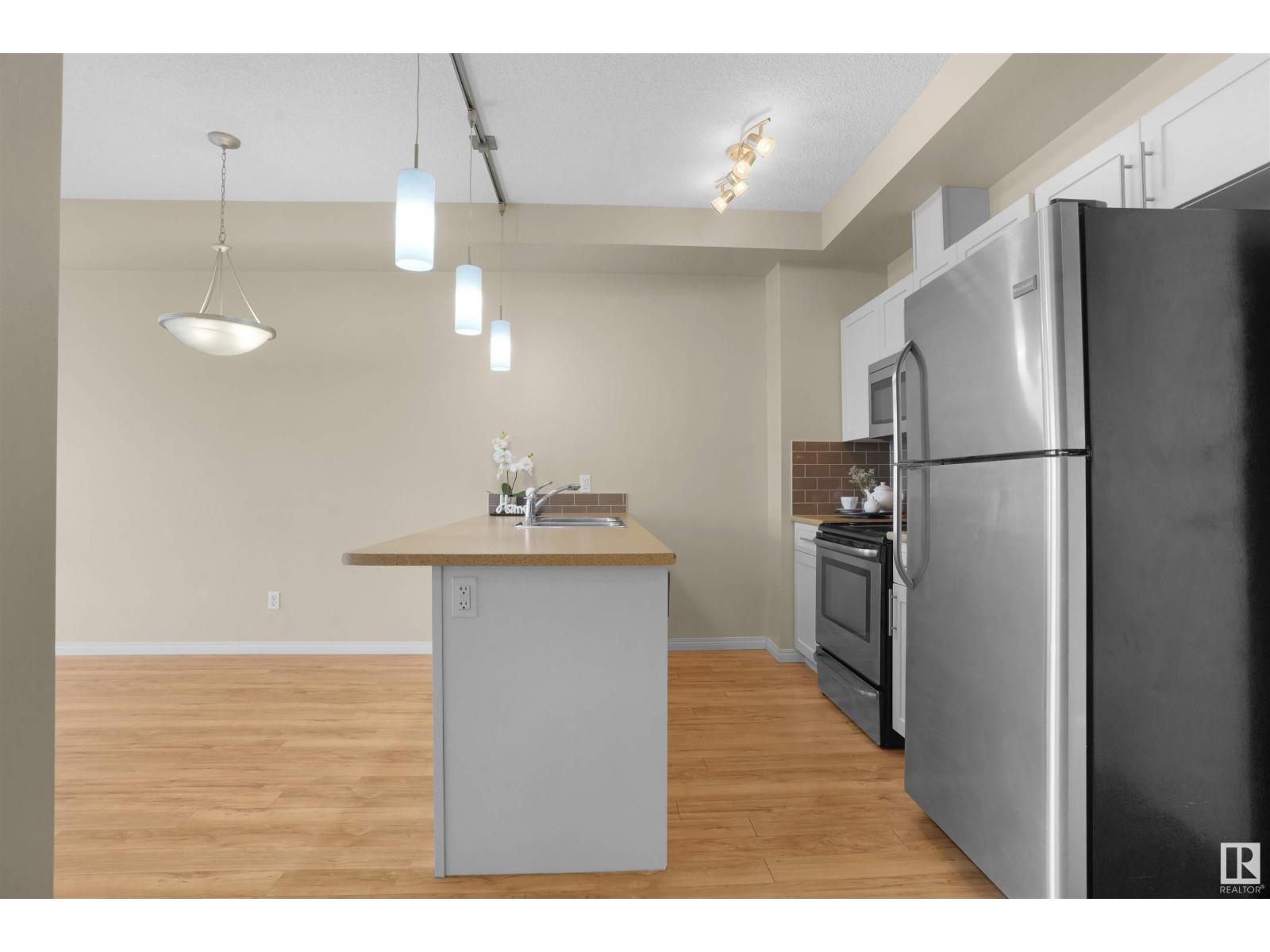 Photo 21 of 401 111 Ambleside Drive Sw, Edmonton AB