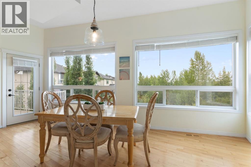 Single Family House for Sale in  Crestbrook Hill SW Crestmont Calgary 
