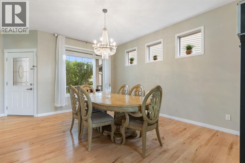 Single Family House for Sale in  Crestbrook Hill SW Crestmont Calgary 