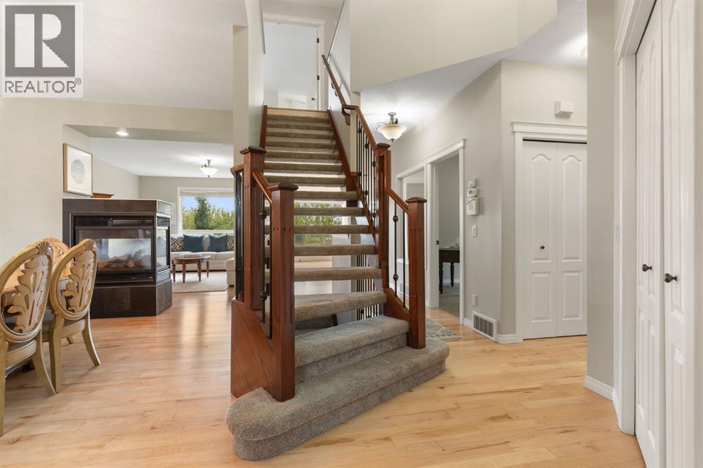 Single Family House for Sale in  Crestbrook Hill SW Crestmont Calgary 
