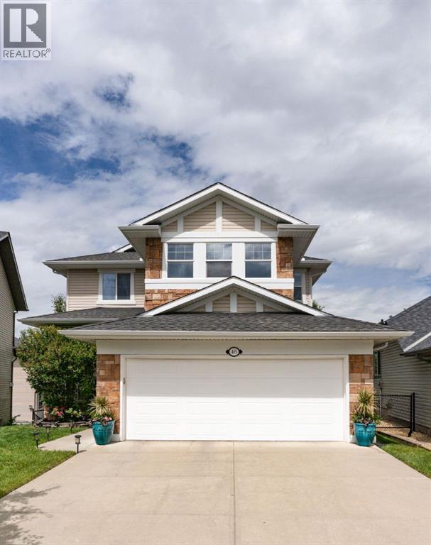 Single Family House for Sale in  Crestbrook Hill SW Crestmont Calgary 