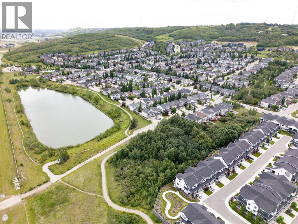 Single Family House for Sale in  Crestbrook Hill SW Crestmont Calgary 