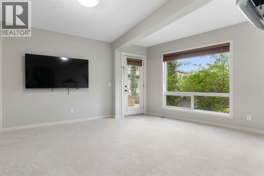 Single Family House for Sale in  Crestbrook Hill SW Crestmont Calgary 