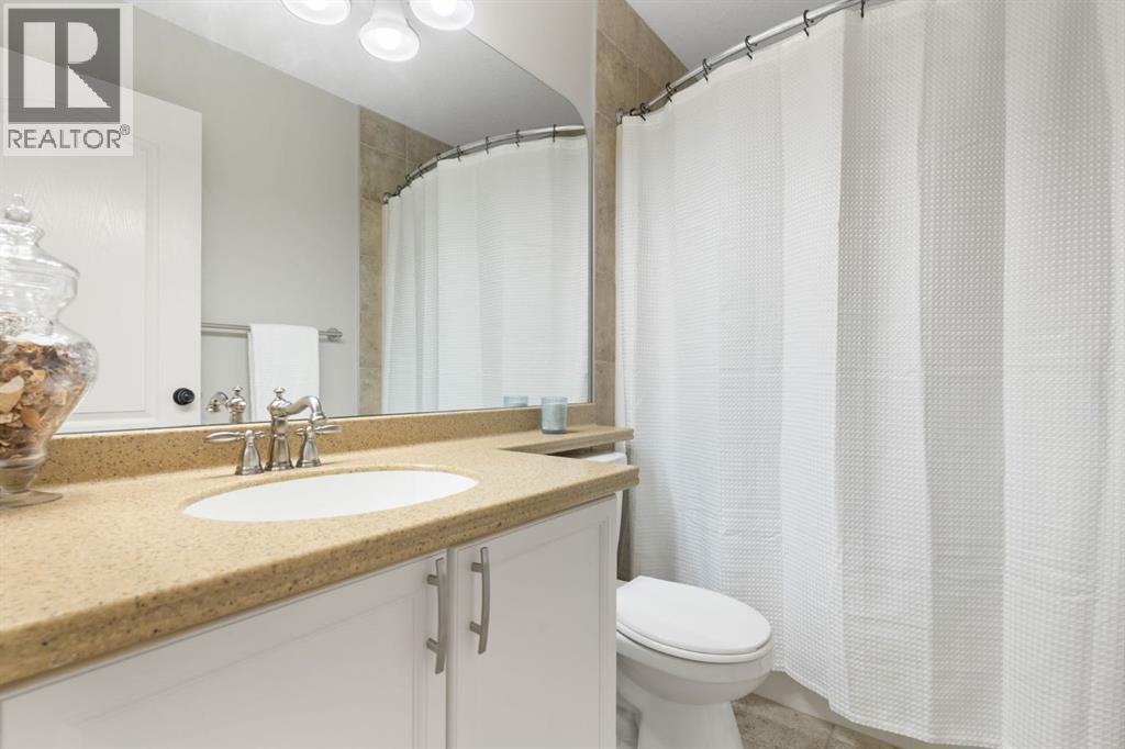 Single Family House for Sale in  Crestbrook Hill SW Crestmont Calgary 