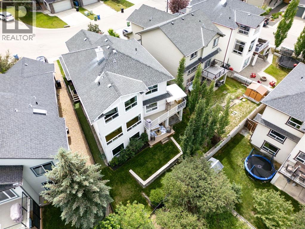 Single Family House for Sale in  Crestbrook Hill SW Crestmont Calgary 