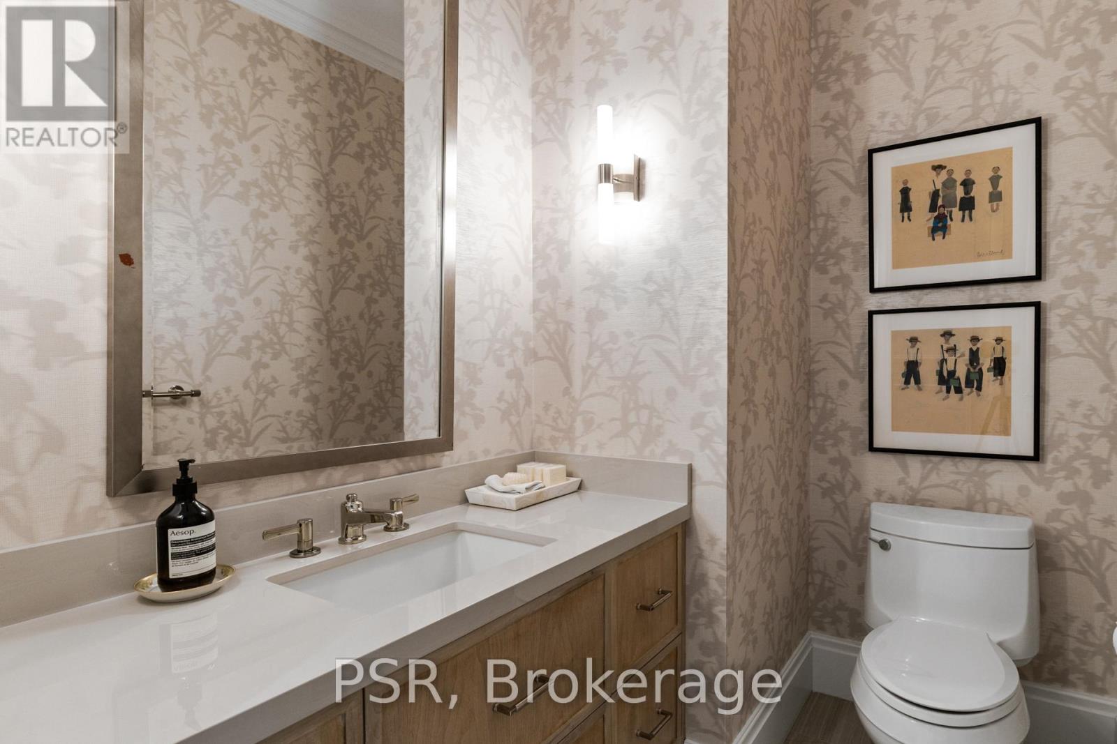 Photo 1 of 3605 311 Bay Street, Toronto ON