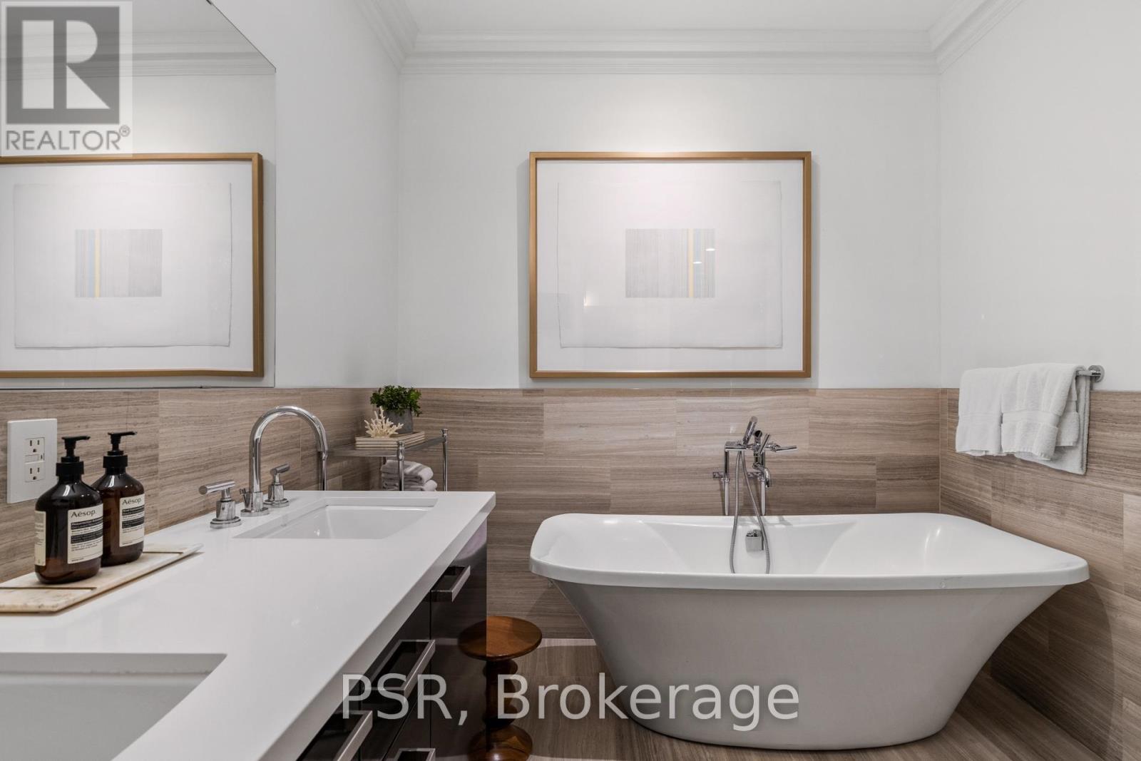 Photo 11 of 3605 311 Bay Street, Toronto ON