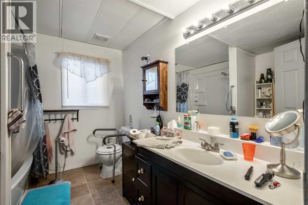 Single Family House Mobile Home for Sale in    Street NW Greenwood/Greenbriar Calgary 