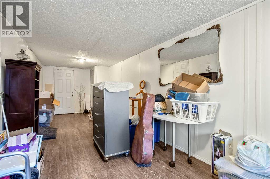 Single Family House Mobile Home for Sale in    Street NW Greenwood/Greenbriar Calgary 