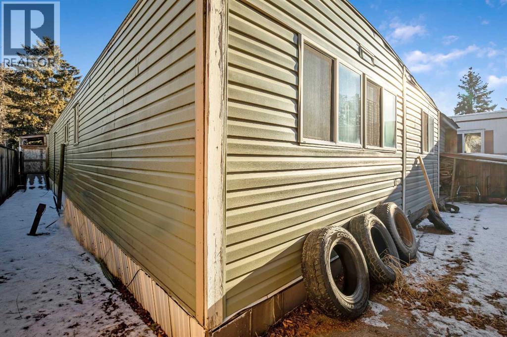Single Family House Mobile Home for Sale in    Street NW Greenwood/Greenbriar Calgary 