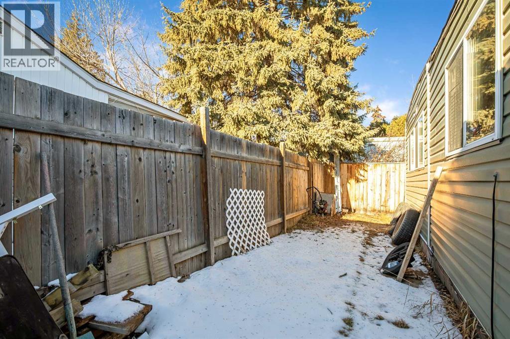 Single Family House Mobile Home for Sale in    Street NW Greenwood/Greenbriar Calgary 
