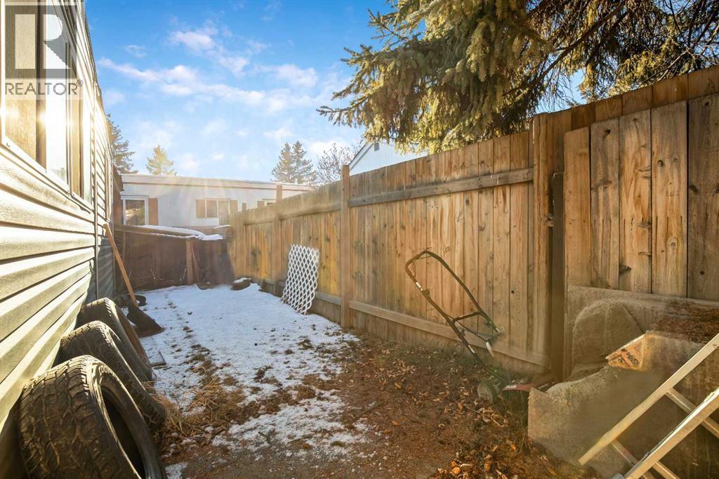 Single Family House Mobile Home for Sale in    Street NW Greenwood/Greenbriar Calgary 