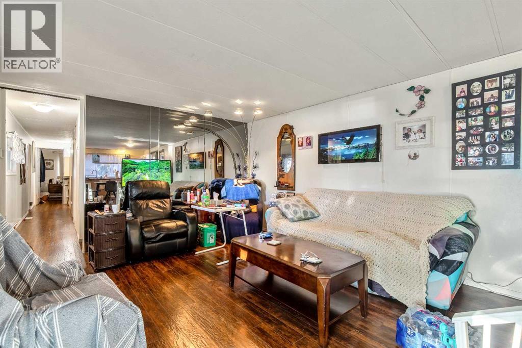 Single Family House Mobile Home for Sale in    Street NW Greenwood/Greenbriar Calgary 
