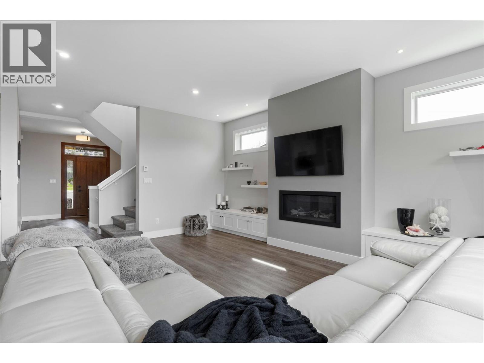  1351 15 Avenue Southeast, Salmon Arm