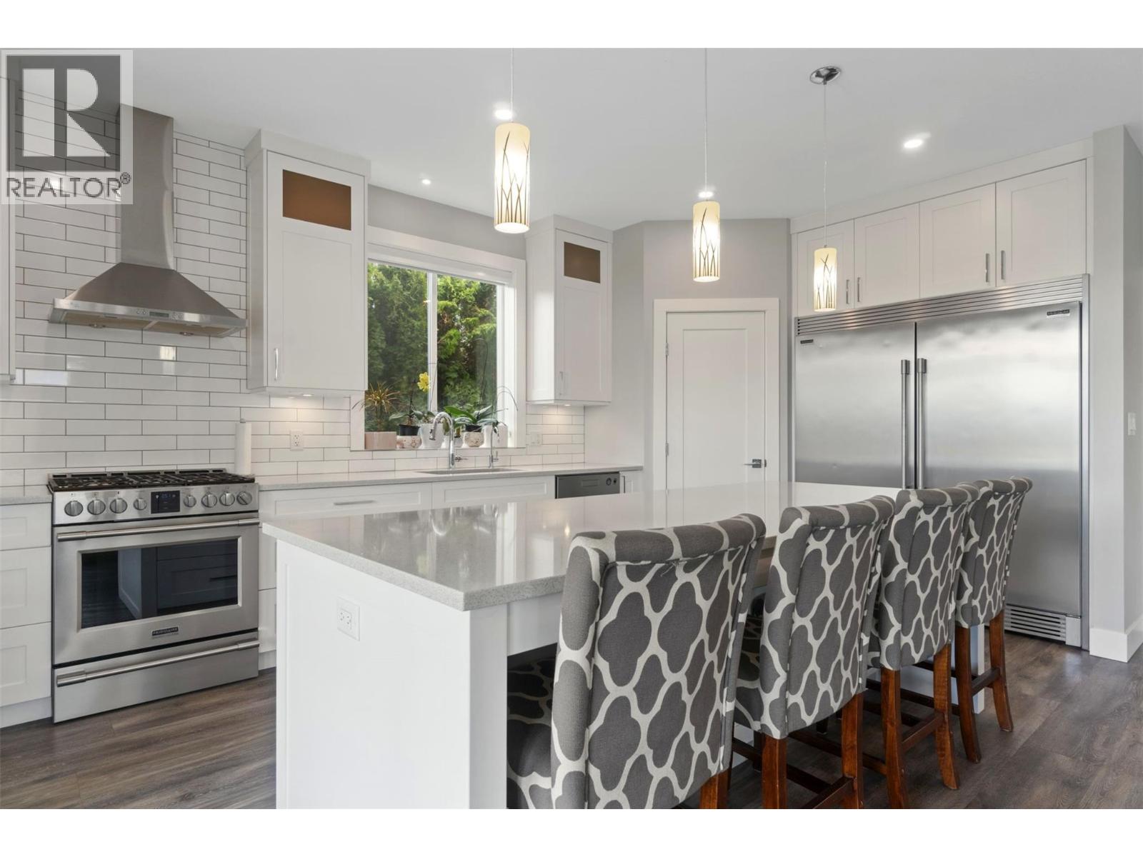  1351 15 Avenue Southeast, Salmon Arm