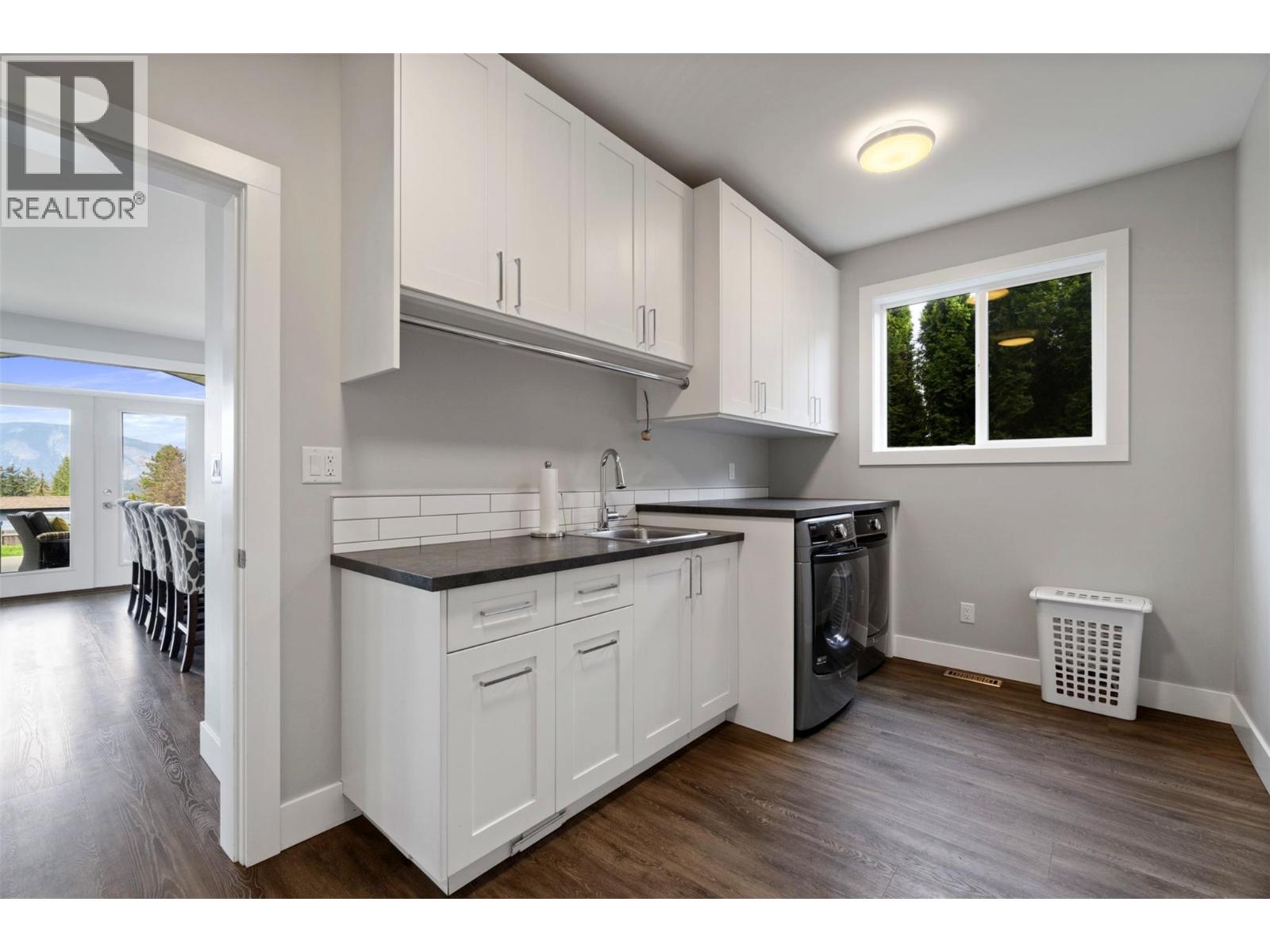  1351 15 Avenue Southeast, Salmon Arm
