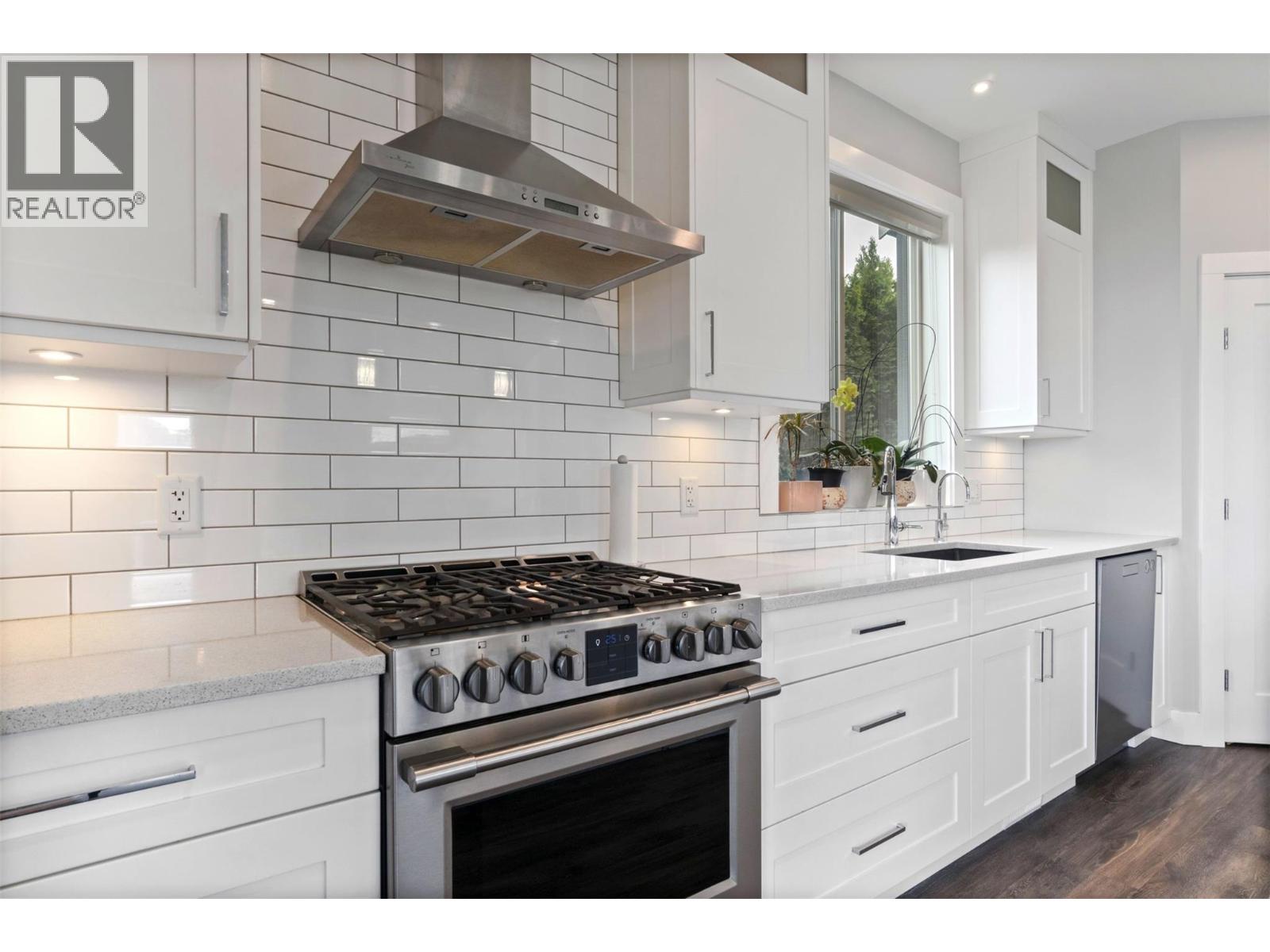  1351 15 Avenue Southeast, Salmon Arm